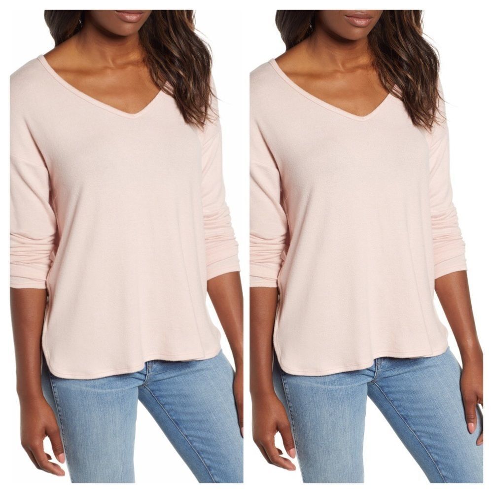 Gibson Cozy V-Neck Top in Pink.